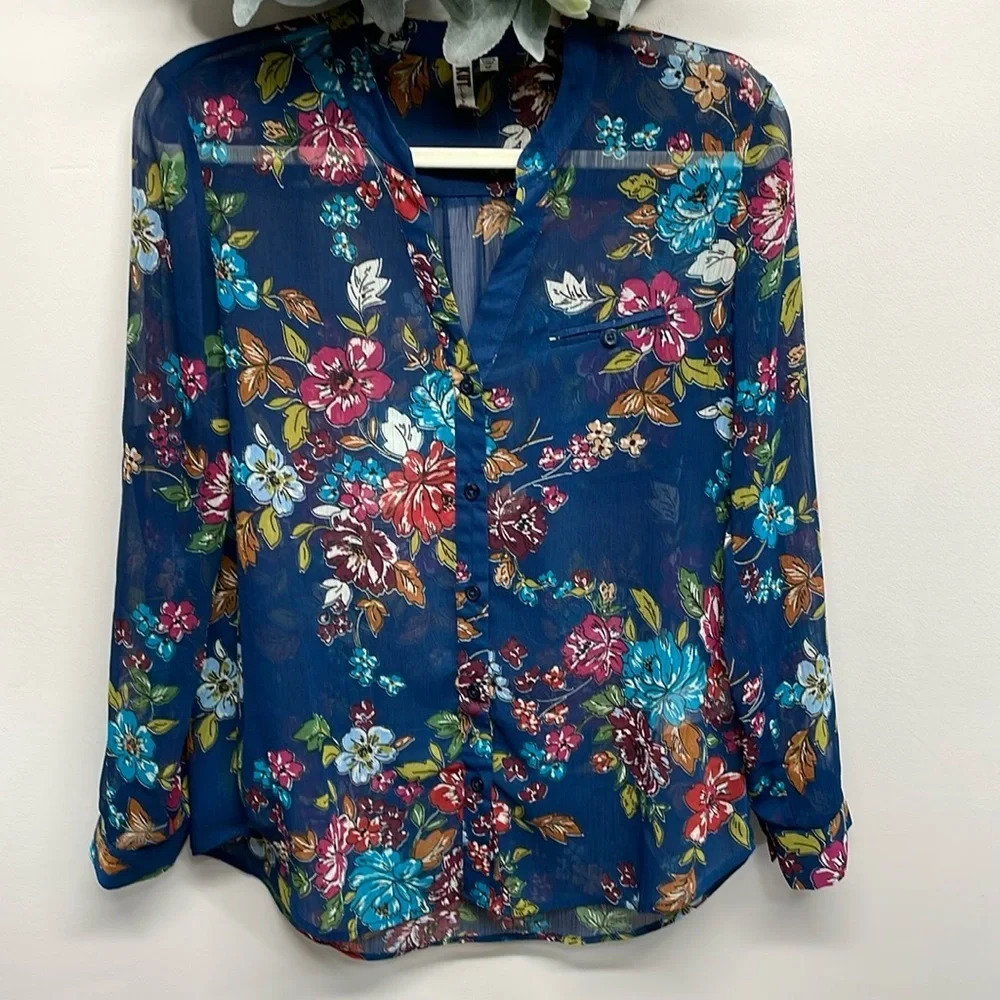 NWOT KUT From The Kloth Sheer Navy Floral Button Down Blouse SP